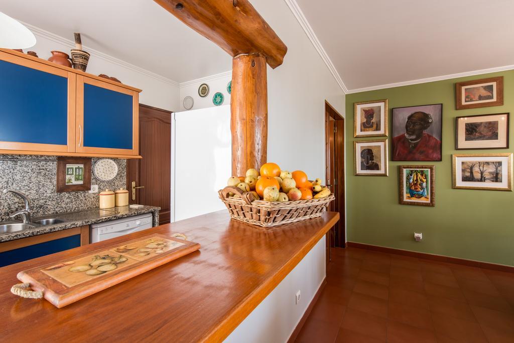 "Homeysuite" In Estoril Beach Apartment Buitenkant foto